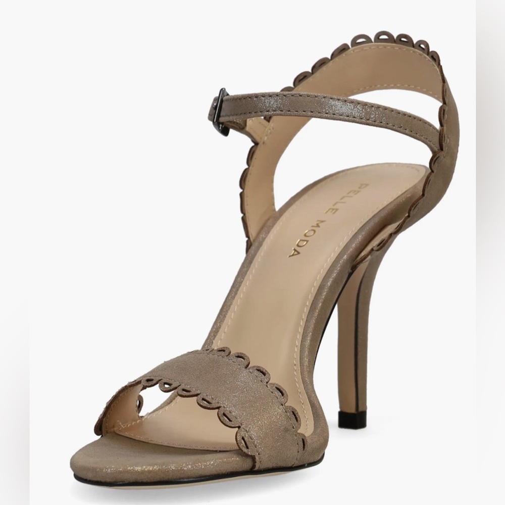 High heel with scallop trim - Picture 4 of 6